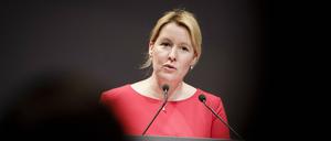Ein Porträt der Bundesfamilienministerin Franziska Giffey.
