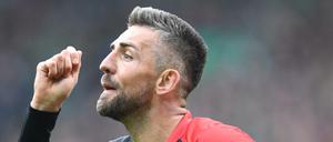 Hallo, Schiri: Vedad Ibisevic gilt als einer der emotionalen Anführer im Team von Hertha BSC.