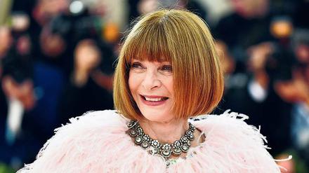 Kann auch freundlich. „Vogue“-Chefin Anna Wintour mal ohne Sonnenbrille.