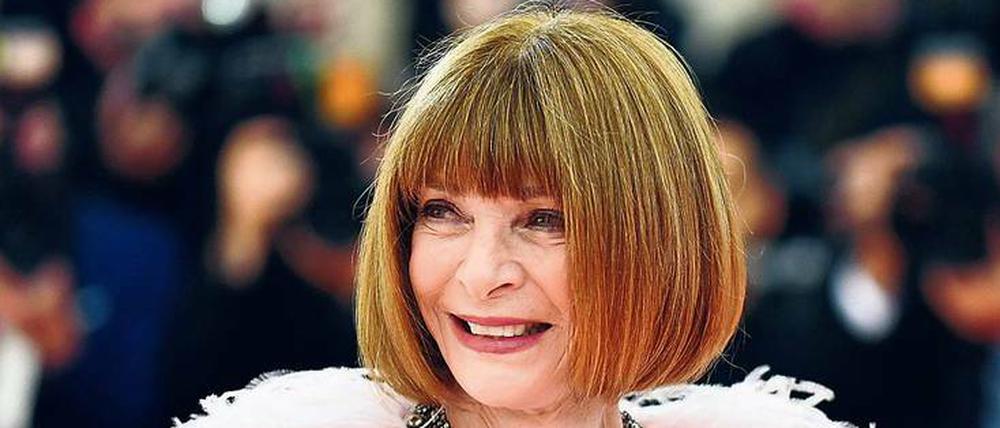Kann auch freundlich. „Vogue“-Chefin Anna Wintour mal ohne Sonnenbrille.