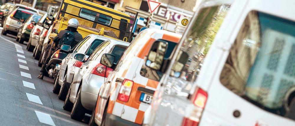 Statistiken gibt es keine. Fast jeder kann aber Geschichten über aggressives Verhalten im Verkehr erzählen.