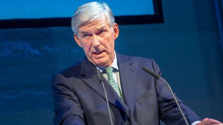 Rudolf Thiemann, Präsident des Verbands Deutscher Zeitschriftenverleger (VDZ), warnt beim Lobby-Treffen vor Gefahren für die Branche. 