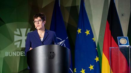 Mischt die deutsche Debatte über internationale Verantwortung auf: Annegret Kramp-Karrenbauer, Verteidigungsministerin und CDU-Chefin.