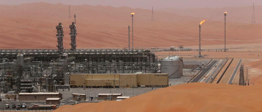 General view of the Natural Gas Liquids (NGL) facility in Saudi Aramco's Shaybah oilfield at the Empty Quarter in Saudi Arabia May 22, 2018