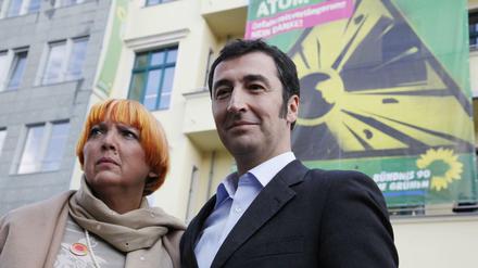 Morddrohungen gegen Claudia Roth und Cem Özdemir: Politiker fordern Maßnahmen gegen Rechtsextremismus. 