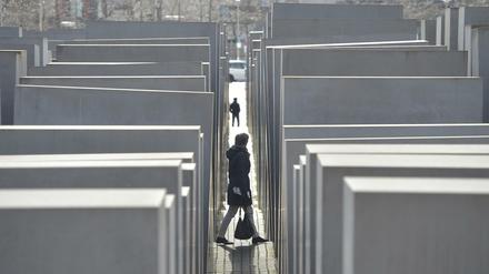 Erinnerung an den Holocaust: Mahnmal in Berlin. In Jerusalem warnt eine Konferenz vor weltweit wachsendem Antisemitimus.