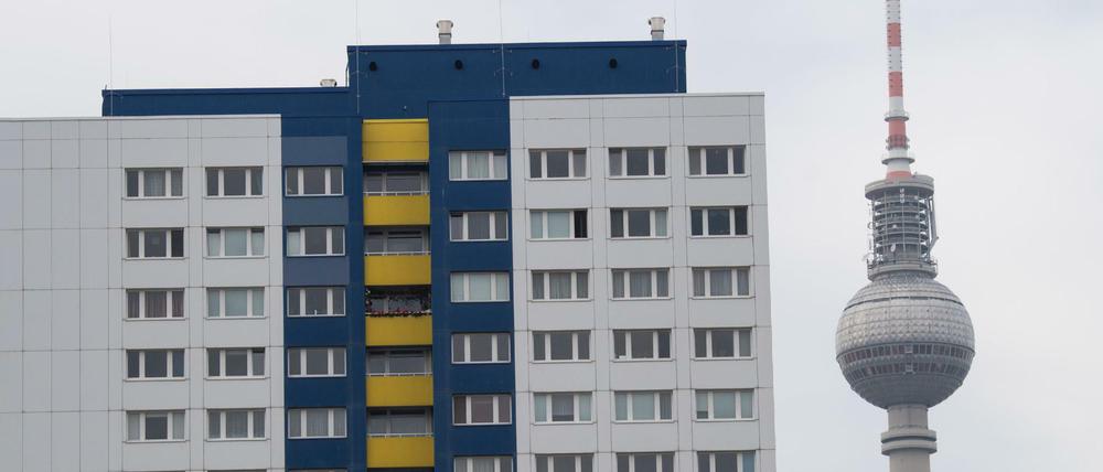 Mit dem am 22. Oktober beschlossenen Mietendeckel will der Berliner Senat die Mieten in der Hauptstadt für fünf Jahre einfrieren.