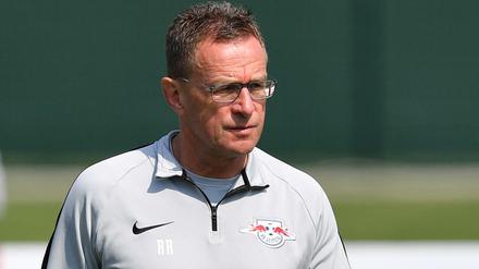 Will wohl nicht. Manager Ralf Rangnick hat dem FC Bayern laut dessen Berater abgesagt.