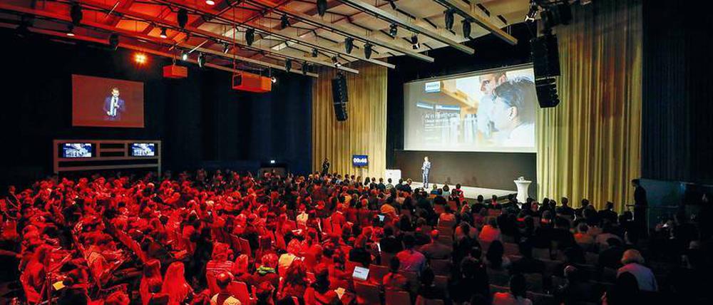 Ideenfülle. Aus der Forschung in die Klinik, das ist das Ziel „Translationaler Medizin“, die auf dem Future Medicine Kongress am Donnerstag im Fokus stand. Über 60 neue Trends, Techniken und Forschungsansätze für Diagnosen und Therapien wurden vorgestellt. 