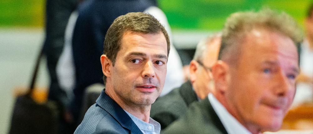 Mike Mohring (links) und der stellvertretende Fraktionsvorsitzende der Thüringer CDU, Michael Heym