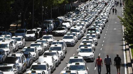 Nicht nur beim Taxi-Streik im Juli 2018, nein, auch sonst sind die Straßen Madrids ziemlich verstopft.