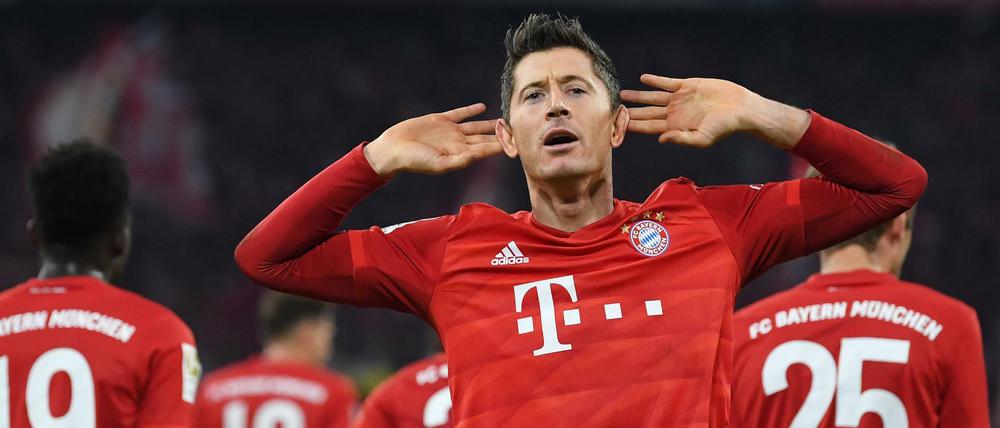 Hört, hört. Nach dem Doppelpack von Robert Lewandowski sangen die Bayern-Fans "Oh, wie ist das schön!"