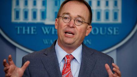 In der Affäre um möglichen Amtsmissbrauch durch US-Präsident Trump gerät auch dessen geschäftsführender Stabschef Mick Mulvaney zunehmend in den Fokus. 