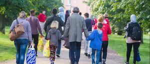 Die Deutschen vertrauen nicht mehr auf die Problemlösungekompetenz der Politiker, meint Norbert Rollinger, Chef der R+V-Versicherungen.