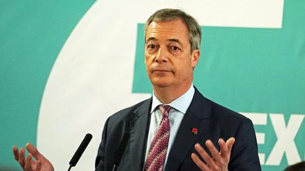 Nigel Farage, Vorsitzender der Brexit-Partei, will bei der Parlamentswahl am 12. Dezember nun doch nicht in fast allen britischen Wahlkreisen antreten. 
