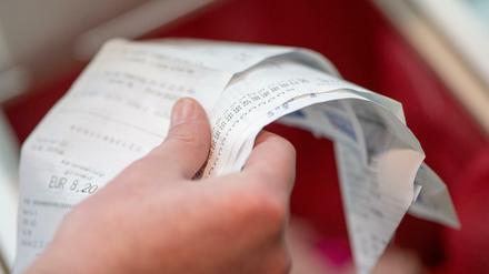 Bald wird es in Deutschland deutlich mehr Kassenzettel geben. 