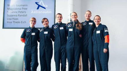 Von den Finalistinnen 2017 sind noch zwei im Rennen um den Flug ins All: Suzanna Randall (Zweite von links) und Insa Thiele-Eich (ganz links). 