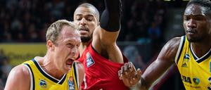 Zum Schreien: Gegen Bayern München kassierten Luke Sikma (links) und Landry Nnoko (rechts) mit Alba Berlin die fünfte Niederlage in den letzten sechs Pflichtspielen.