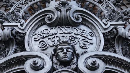 Der Eingang des Kriminalgerichts Moabit.