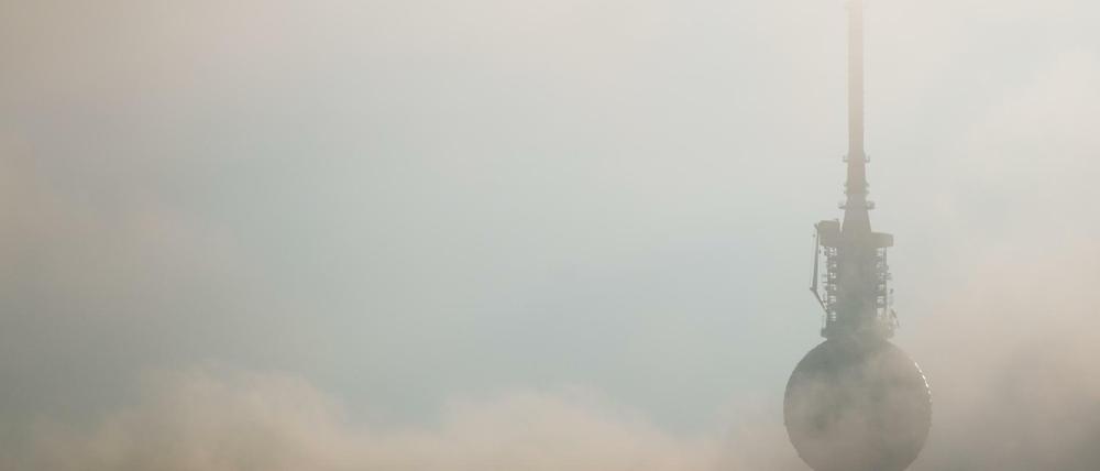 Im Nebel. Sollte die Einwohnerzahl wieder nach unten korrigiert werden, könnte das schlimmere Folgen haben als beim letzten Mal.