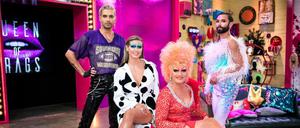 Wählen die „Queen of Drags“: Olivia Jones (vorne) und ihre Mitjuroren Bill Kaulitz (v.l.n.r.), Heidi Klum und Conchita Wurst. 