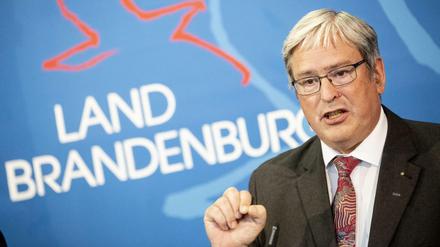 Jörg Steinbach (SPD) über den Deal mit Tesla und Elon Musk.