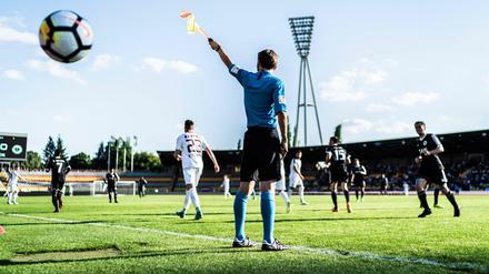 Gemeinsame Richtung. Der Berliner Fußball-Verband zeigt sich solidarisch beim Thema Schiedsrichter.