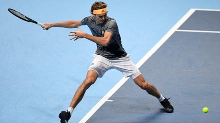 Voller Fokus: Alexander Zverev braucht noch einen Sieg für das Halbfinale bei den ATP Finals.
