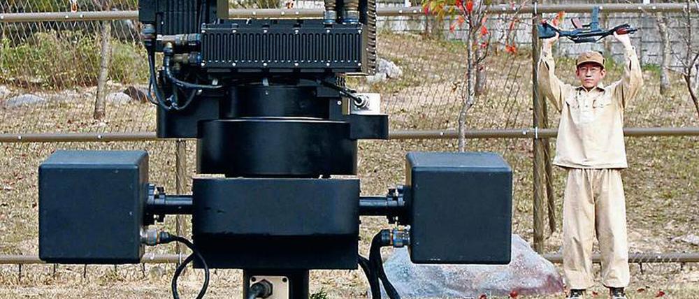 Bewaffnete Maschine. Südkorea testete diesen Killerroboter. 