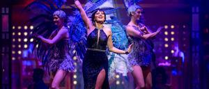 Ariana Savalas, Sängerin und Moderatorin, steht bei bei der Medienpremiere der neuen Palazzo-Show "Glanz & Gloria".