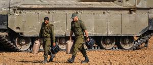 Israelische Soldaten an der Grenze zum Gazastreifen.
