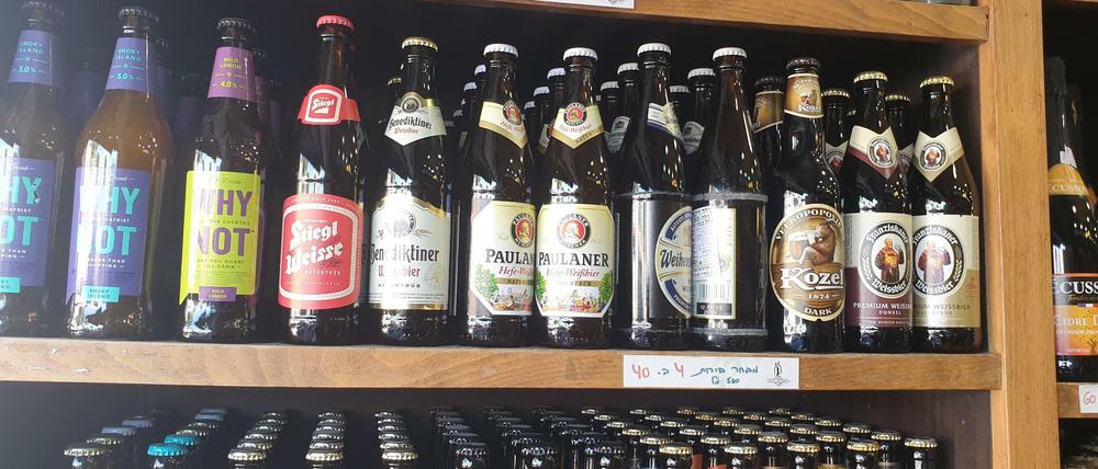 Deutsches Bier ist Kult. Im Supermarkt ist es schon für wenig Geld zu kaufen gebraut nach deutschem Reinheitsgebot.