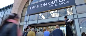 Outlet-Center sind trotz Online-Konkurrenz wahre Publikumsmagneten. 