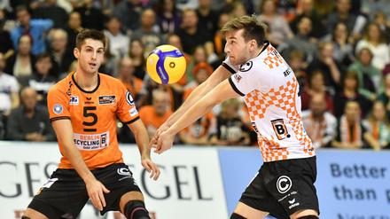 Eingeschlagen. Julian Zenger ist aus dem Volleys-Spiel kaum mehr wegzudenken.