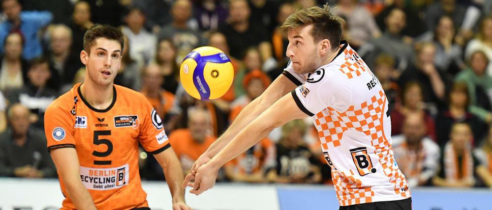 Eingeschlagen. Julian Zenger ist aus dem Volleys-Spiel kaum mehr wegzudenken.