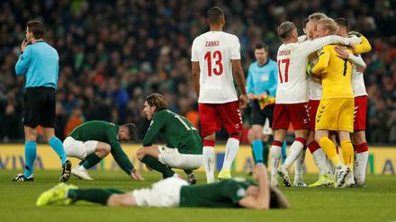 Bis zur letzten Sekunde. Dänemark hält Nordirland auf Distanz und fährt zur EM.