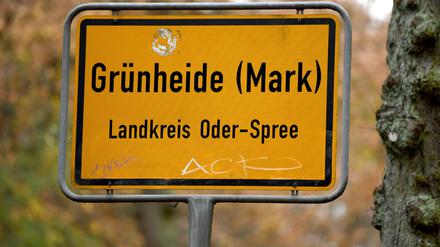 Grünheide in Brandenburg. Hoffentlich hat Elon Musk dass nicht mit eine Verwechslung mit Brandenburg in Arizona verwechselt. 