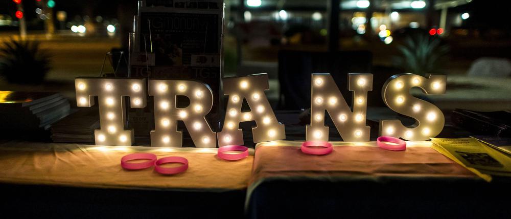 Im vergangenen Jahr wurden weltweit 331 trans Personen ermordet. An sie wird an dem Gedenktag erinnert.
