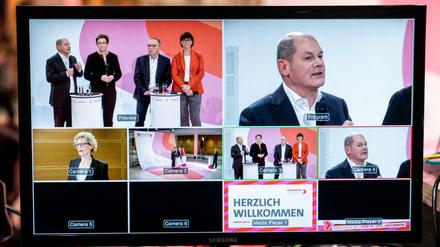 Der Vizekanzler ist zum Kämpfer geworden: Gemeinsam mit Klara Geywitz attackierte Olaf Scholz beim ersten Duell die Herausforderer Saskia Esken und Norbert Walter-Borjans.