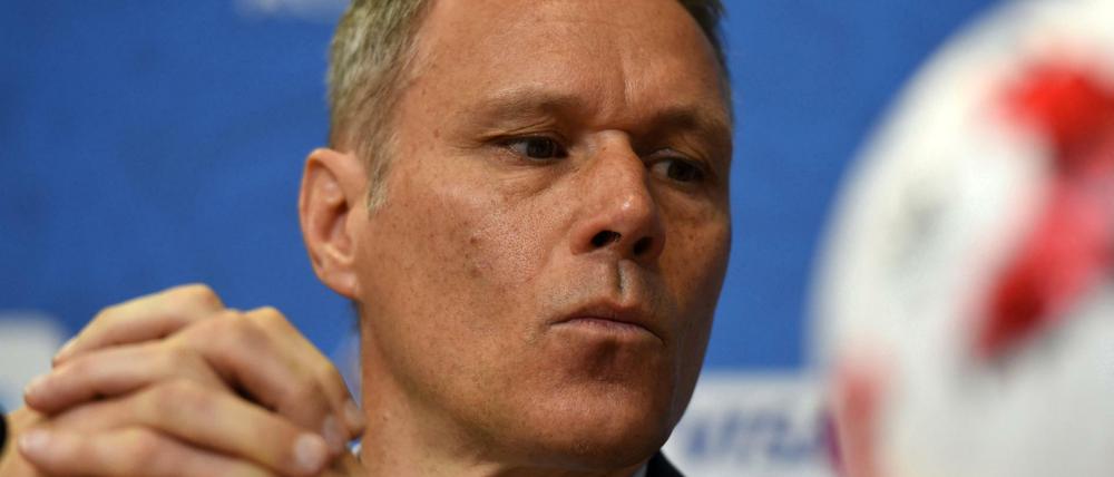 Ging nach hinten los. Marco van Basten sorgt mit einem „Witz“ für Aufsehen.
