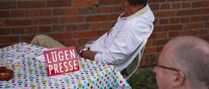 Aushalten müssen. Der MDR lässt den Vorwurf der Falschaussagen nicht auf sich sitzen. 