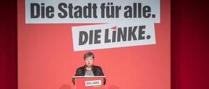 Stadtentwicklungssenatorin Katrin Lompscher spricht auf dem Landesparteitag der Linken. 