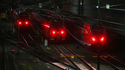 Vier Bücher versuchen, Lichts ins Dunkel bei der Bahn zu bringen.