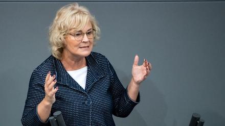 Christine Lambrecht (SPD), Bundesjustizministerin, realisiert ein Wunschvorhaben. Die Union denkt an Korrekturen.