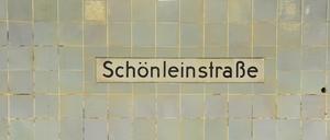 Berlin, Kottbusser Damm , der U-Bahnhof Schönleinstraße