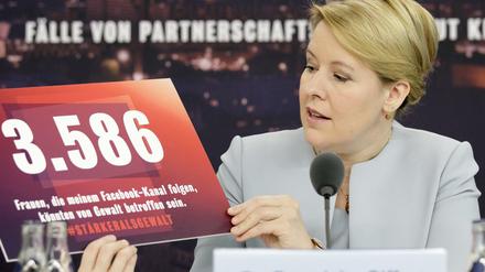 Familienministerin Franziska Giffey kündigte zum Tag gegen Gewalt an Frauen mehr Bundesmittel für Frauenhäuser an. 