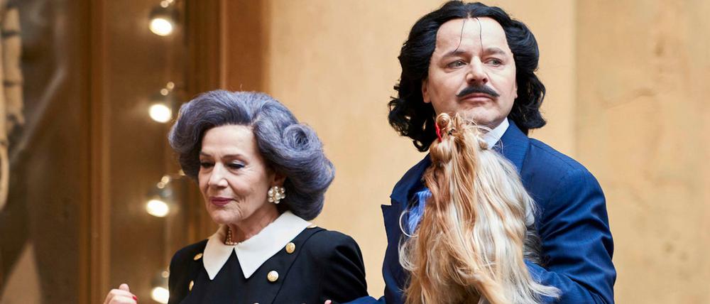 Eine Hymne auf die Dekadenz: "Mama" Else Moshammer (Hannelore Elsner) und "Rudi" Rudolph Moshammer (Thomas Schmauser) im ARD-Degeto-Film "Der große Rudolph"