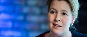 Will, dass von Gewalt betroffene Frauen künftig einen Rechtsanspruch auf einen Platz im Frauenhass erhalten: Familienministerin Giffey