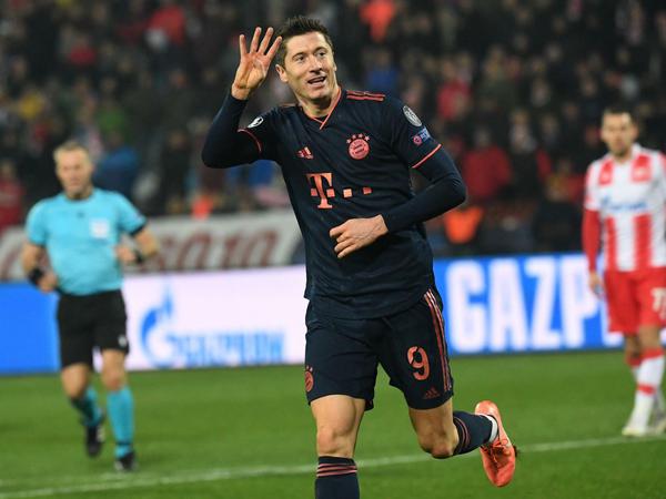 Vier hält besser: Robert Lewandowski ist gegen Roter Stern Belgrad eiskalt.