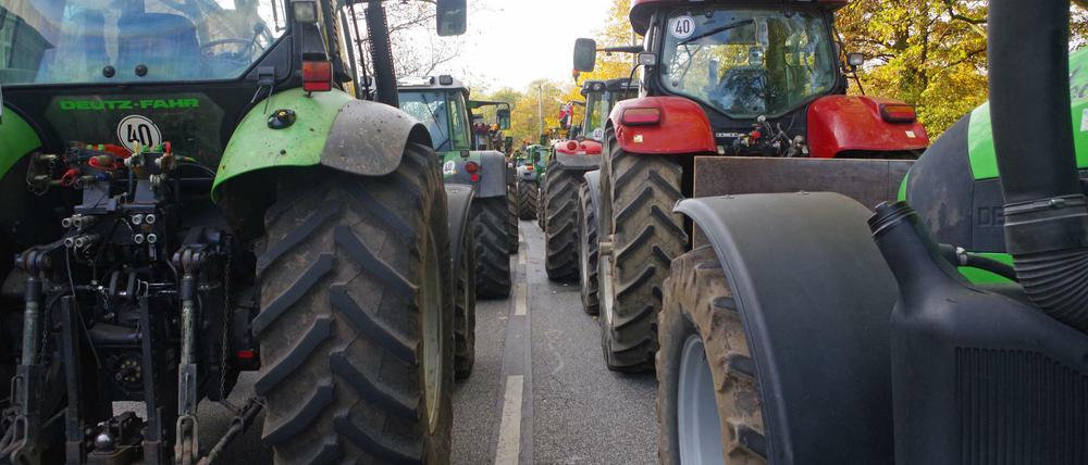 Rollen auf Berlin zu: Am Dienstag werden 5000 Trecker in der Hauptstadt erwartet.
